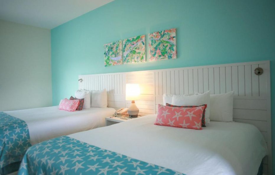 Pelican Bay Hotel