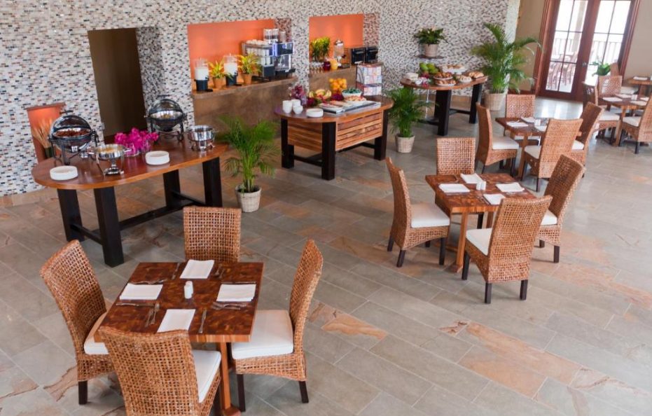 Pelican Bay Hotel